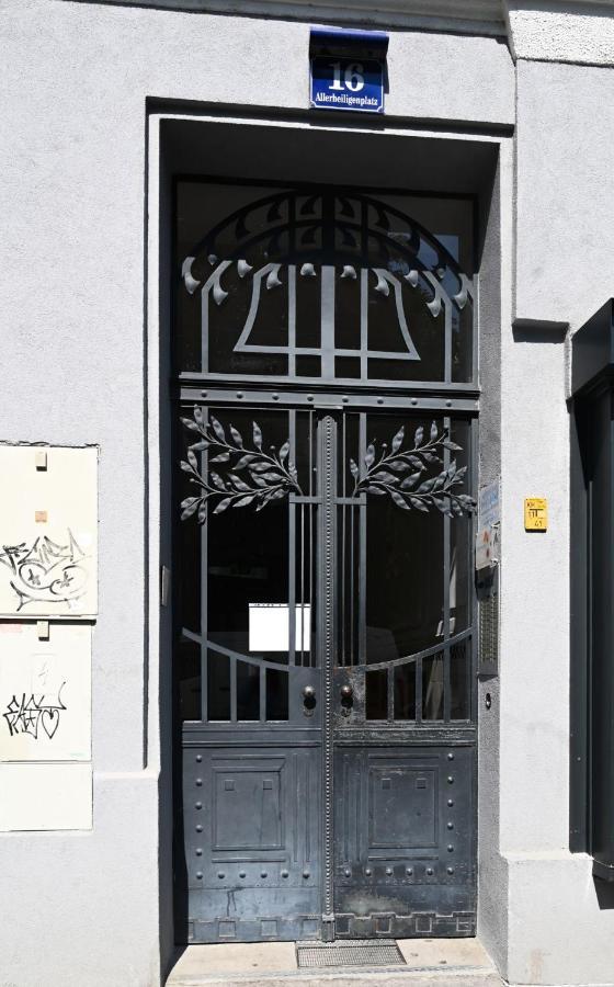 Appartement Charming Domicile Wien Allerheiligenplatz Extérieur photo